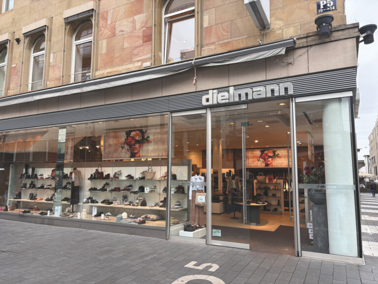 Großzügige Schaufensterfront: Dielmann (Foto: Redaktion)
