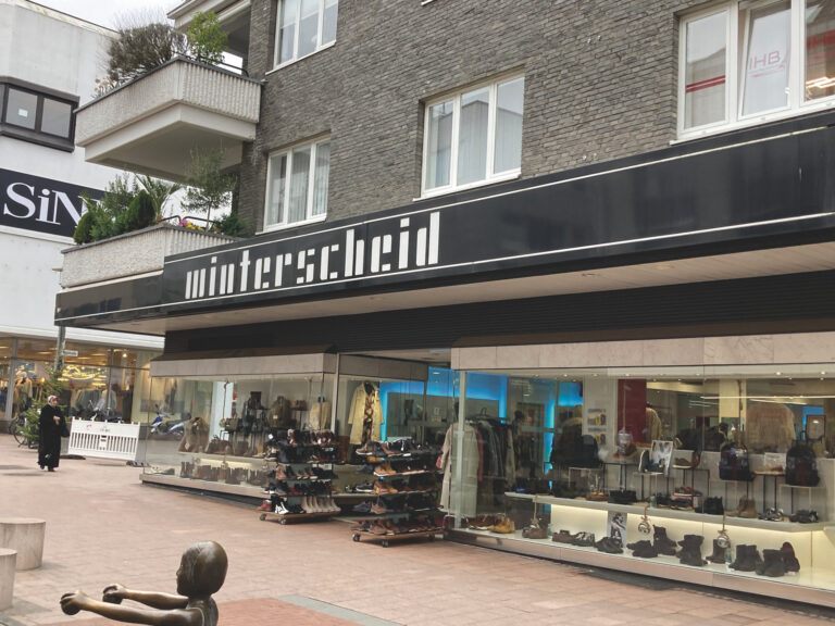 Das alteingesessene Schuhhaus Winterscheid in Brühl gibt es schon seit 76 Jahren. (Foto: Redaktion)