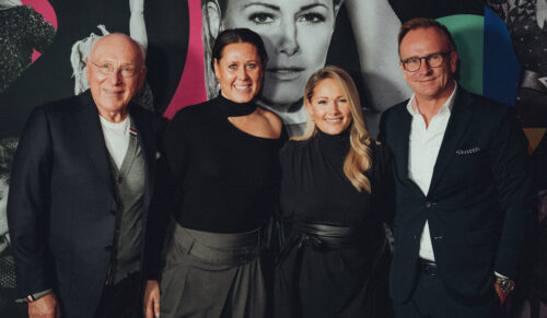 V. l. n. r.: Marek Lieberberg (Geschäftsführer Live Nation), Cathleen Burghardt (Head of Marketing  Tamaris), Helene Fischer und Jens Beining (Geschäftsführender Gesellschafter und CEO der Wort-mann Schuh-Holding KG) bei der Pressekonferenz in München am 12. November, bei der die Partnerschaft verkündet wurde. (Foto: Tamaris)