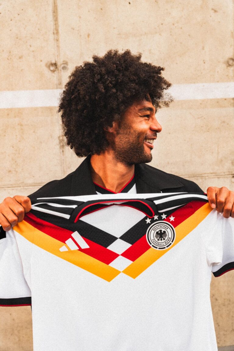 Serge Gnabry (Foto: Adidas)