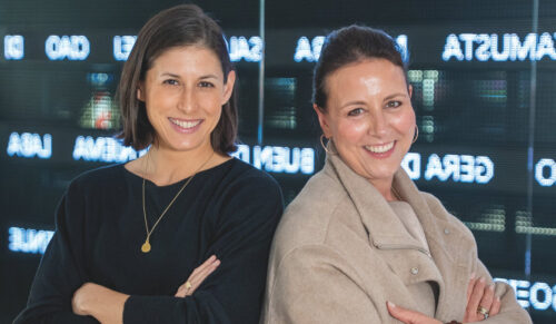 Franziska Seibel (links) und Sylvia Klemens leiten gemeinsam mit Carl-August Seibel das Familienunternehmen Josef Seibel. (Foto: Josef Seibel) 