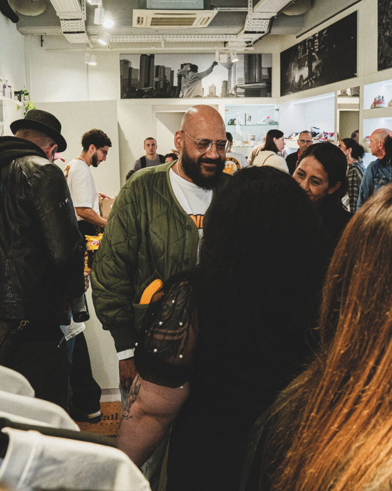 Rapper und Musikproduzent
Moses Pelham bei 43einhalb in Frankfurt (Foto: 43einhalb)