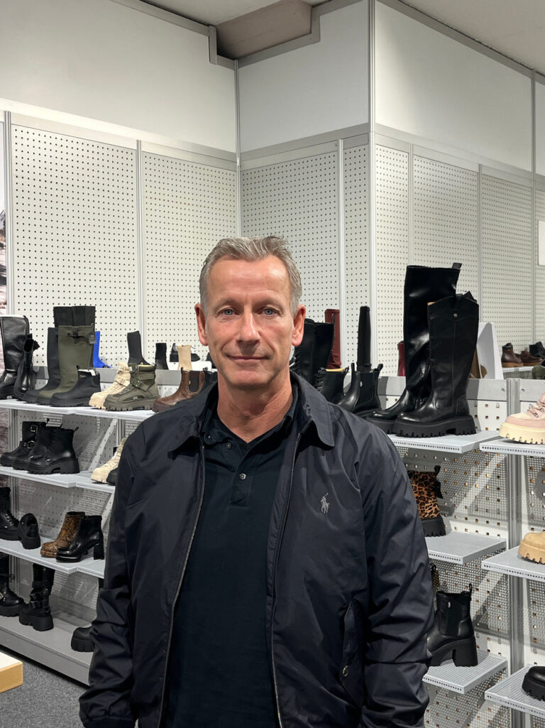 Wolfgang Merkl, Buffalo Boots (Foto: Redaktion)