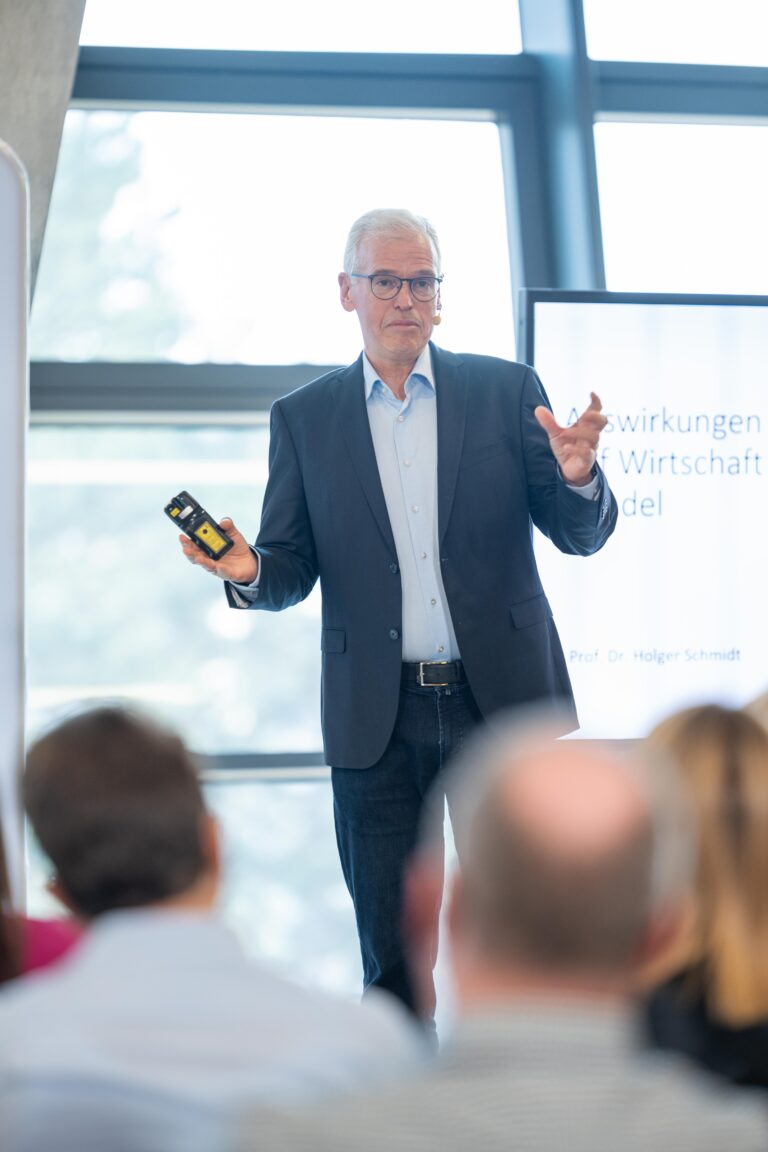 KI-Experte Prof. Holger Schmidt (Foto: Kim Fotografie)