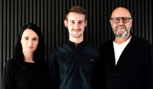 Das Team der Latzer Schuhhandel e.U. (v.l.n.r.): Bettina Frischenschlager, Clemens Latzer und Eckart Latzer (Foto: Latzer Schuhhandel e.U)