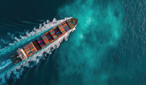 Kosten für den Warentransport auch per Schiff werden durch den Iran-Krieg deutlich steigen. (Foto: Adobe Stock)