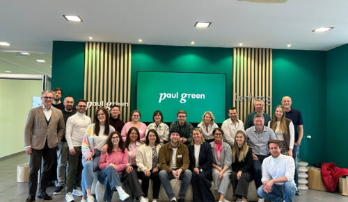 Der KJU zu Besuch in der Paul Green-Zentrale (Foto: SABU)