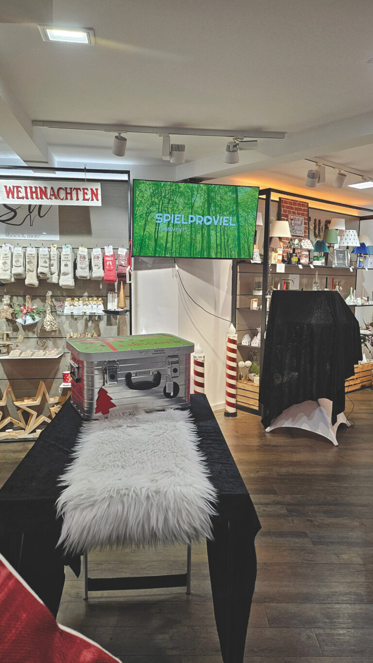 Eine Event-Agentur baute aus Shoes & More einen Escape Room: als Dankeschön für die Unterstützung während der Pandemie. (Foto: Schuhhaus Schämann)