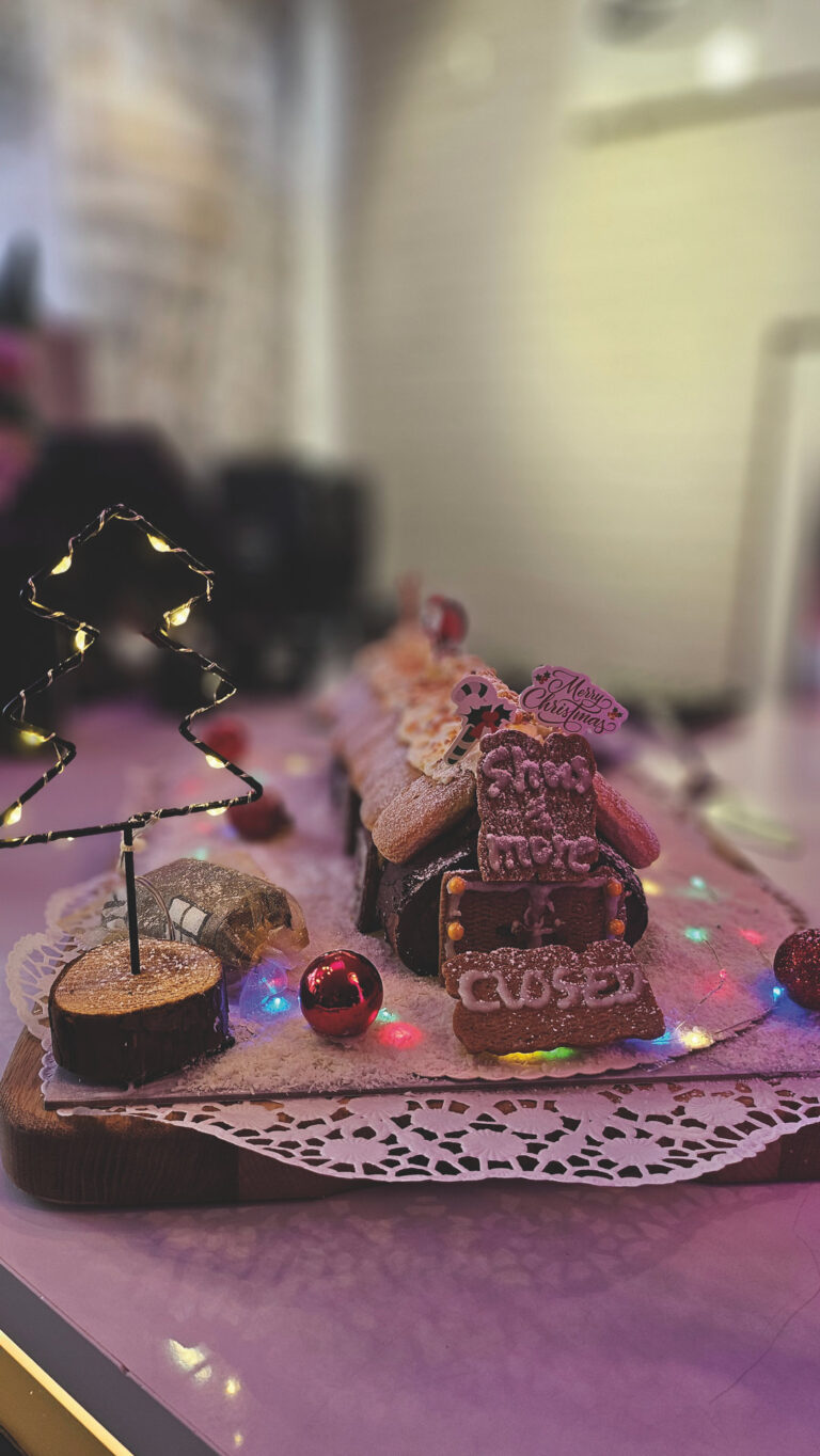 Detailverliebte Lebkuchen-Nachbildung zum Abschied von Shoes & More (Foto: Schuhhaus Schämann)