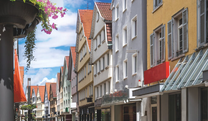 Die Stadt Reutlingen will die Innenstadt mit einer konzertierten Aktion beleben und dafür sorgen, dass die Maßnahmen auch bei den Bürgerinnen und Bürgern ankommen. (Foto: Adobe Stock)
