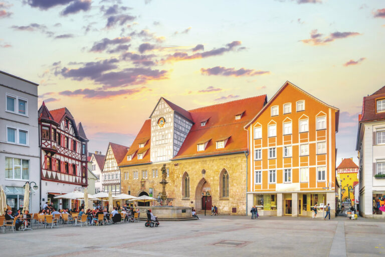 Der Marktplatz der Reutlinger Innenstadt (Foto: Adobe Stock)