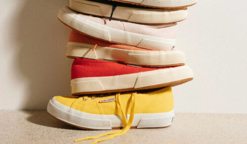 Die Superga 2750 Canvas-Schuhe wurden 1925 eingeführt. (Foto: Superga) 