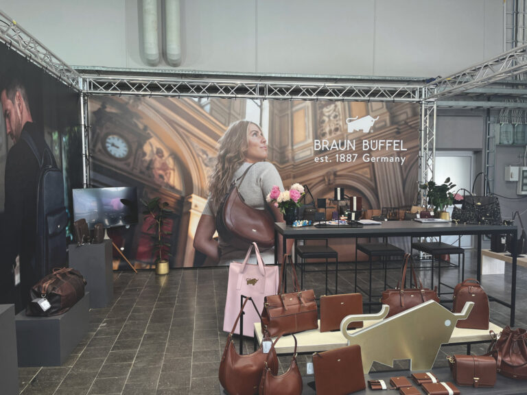 Braun Büffel (Foto: Redaktion)