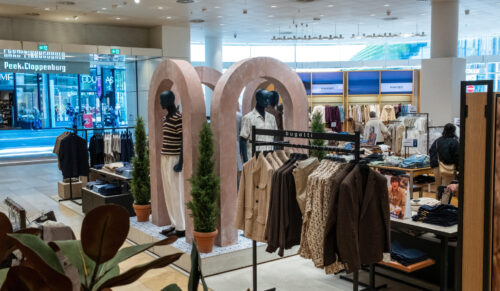 Pop-up bei P&C Düsseldorf (Foto: Sven Steinker/Bugatti)