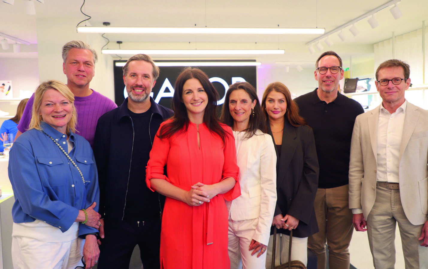 (v.l.) Kristin Käpplinger, Oliver Oppermann, Sascha Negele, Désirée Orlowski, Claudia Walther, Melina Gerstand, Tom Czizegg, Stefan Blöchinger (Foto: Gabor)