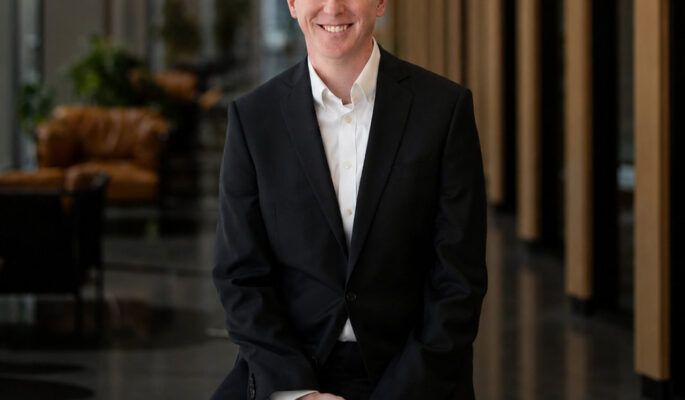 Jonathan Collins, Senior Vice President, Finance und Chief Financial Officer, Genesco Inc. (NYSE: GCO)