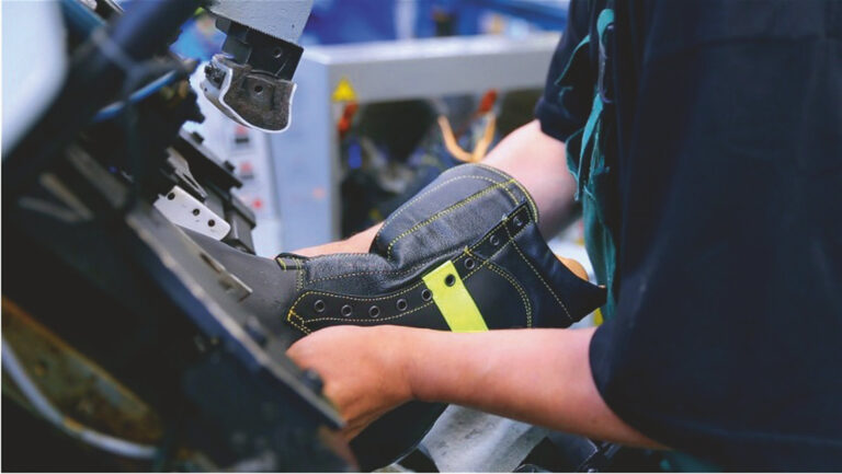 Bei der Herstellung setzt Abeba auf modernste Technologien und leichte sowie schmutzabweisende Materialien. (Foto: Abeba)