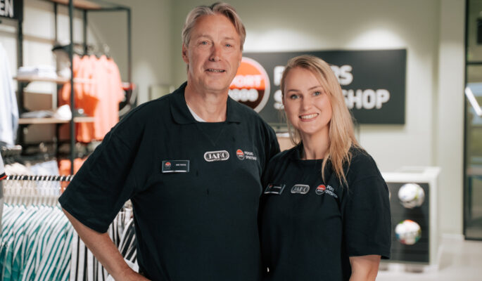 Führen das Geschäft gemeinsam: Uwe und Alisa Pieper (Foto: Sport 2000/Piepers Sport Shoop)