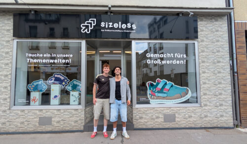 Start-Up Sizeless hat einen größenverstellbaren Kinderschuh entwickelt und verkauft sie im Juli in einem Pop-Up-Store in Köln. (Foto: Sizeless) 