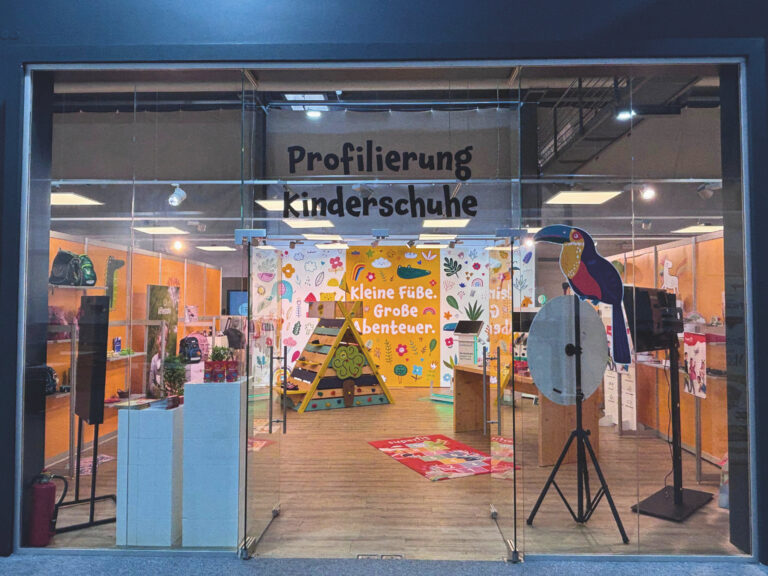 Vorgestellt wurde auch das gemeinsam von Handel, Industrie und ANWR entwickelte neue Konzept „Profilierung Kinderschuhe“. (Foto: ANWR)