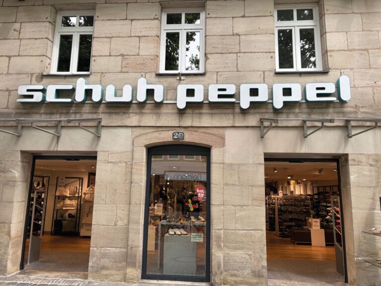Seit fast 40 Jahren ist Schuh Peppel in Erlangen ansässig. (Foto: Redaktion)