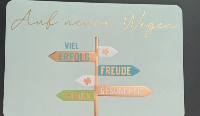 Alle Aussteller der SABU-Messe unterschrieben die Karte für den Abschied von Bernd Schneider. (Foto: privat)