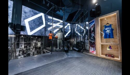 Kickz ist ein deutscher Einzelhändler und Onlineshop für Basketball-Ausrüstung und urbane Streetwear-Mode. (Foto: Kickz)