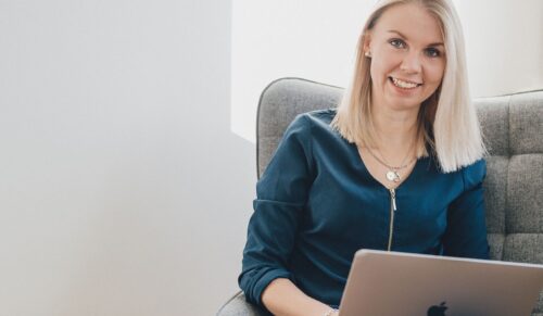 Katharina Vogt hat sich auf das Online-Marketing für Händler spezialisiert. (Foto: Agentur Vogt)