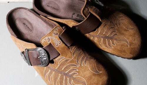 Das Modell Boston mit markanten Stickereien. (Foto: Birkenstock)