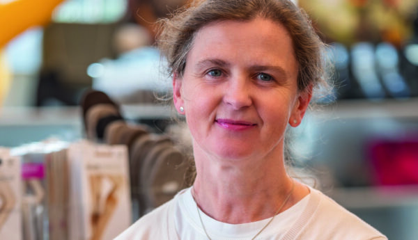 Schuhhändlerin Anke Weiland führt ein Geschäft in Naumburg (Saale) (Foto: Anke Weiland)