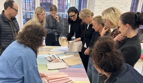 Beim Meeting von Fashion Trend Pool wurden die Farben für F/S 2028 diskutiert. (Foto: Fashion Trend Pool)