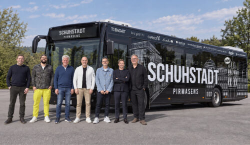 Die Vertreter der in der Kooperation Schuhstadt GbR zusammengeschlossenen Pirmasenser Schuhunternehmen. Von links: Florian Werner, Alexander Gautsche, Jürgen Becker, Jürgen Cölsch, Walter Weichhart, Andreas Klautzsch und Oliver Müller. (Foto: Schuhstadt Pirmasens)