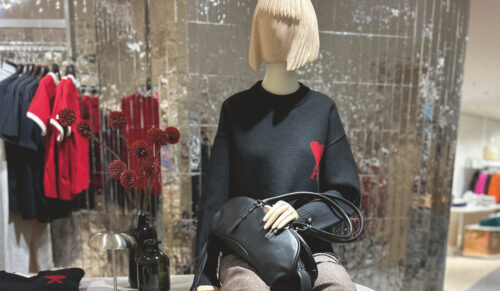 Im Modehandel sind Schuhe besser in die Saison gestartet. Herbstoutfits im Modehaus Garhammer, Waldkirchen (Foto: Redaktion)