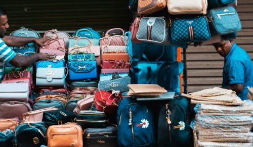 Produktpiraterie wird zu einer immer größeren Belastung für die Wirtschaft. (Foto: Thilina Alagiyawanna/Unsplash)